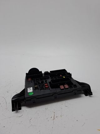 CAJA RELES / FUSIBLES OPEL INSIGNIA BERLINA (8)