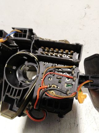 MANDO LUCES MITSUBISHI CARISMA BERLINA 4 (DA0) (2)