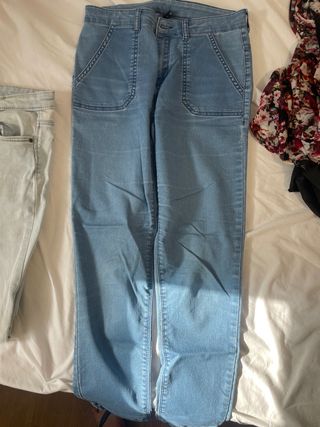Lote de ropa de varias marcas talla S. 
