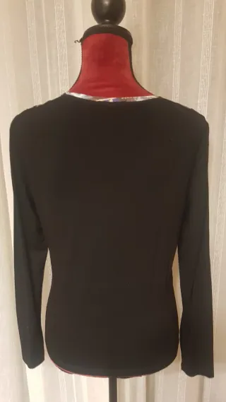 Camiseta Morgana Estampada Floral Negra