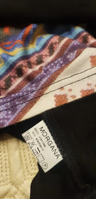 Camiseta Morgana Estampada Floral Negra