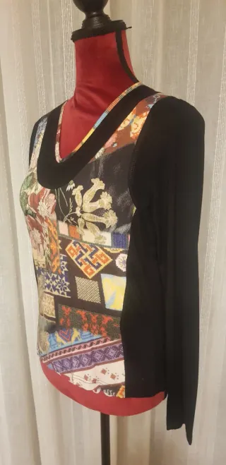 Camiseta Morgana Estampada Floral Negra