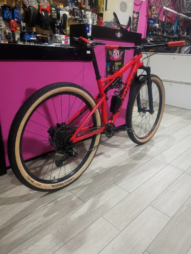 Bicicleta Epic 29" Especializada