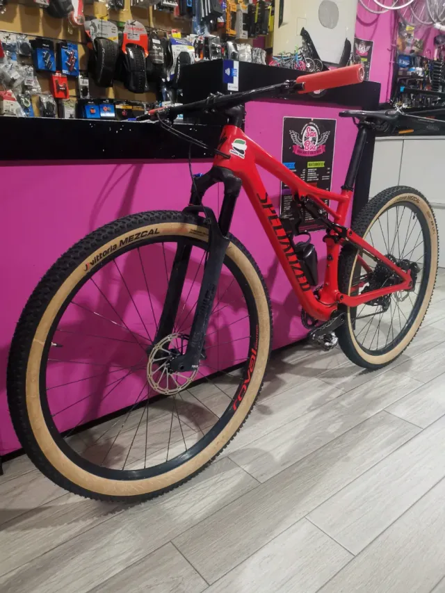 Bicicleta Epic 29" Especializada