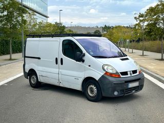 Renault Trafic L1H1 - MUY POCOS KM
