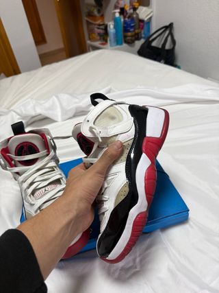 Zapatillas Jordan Jumpman Two Trey Rojas y Blancas