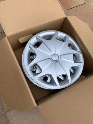 Tapacubos Ford Transit 16 (4 unidades)
