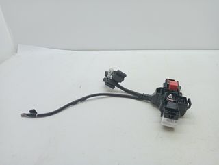 CAJA RELES / FUSIBLES TOYOTA RAV4