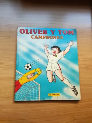 Álbum Cromos Campeones Oliver y Tom
