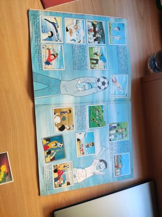 Álbum Cromos Campeones Oliver y Tom