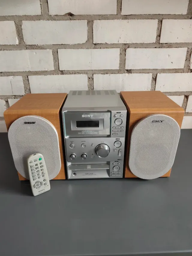 Mini cadena Sony CD/Radio