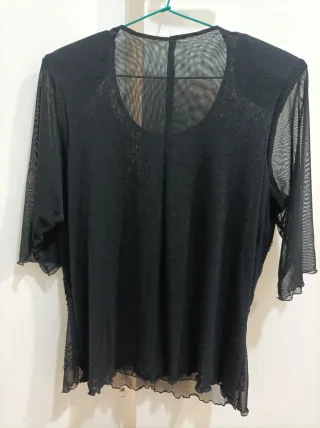 Camiseta negra Punto Roma con pedrería
