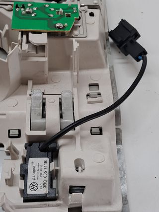 LUZ INTERIOR SEAT LEON (5F1) (7)