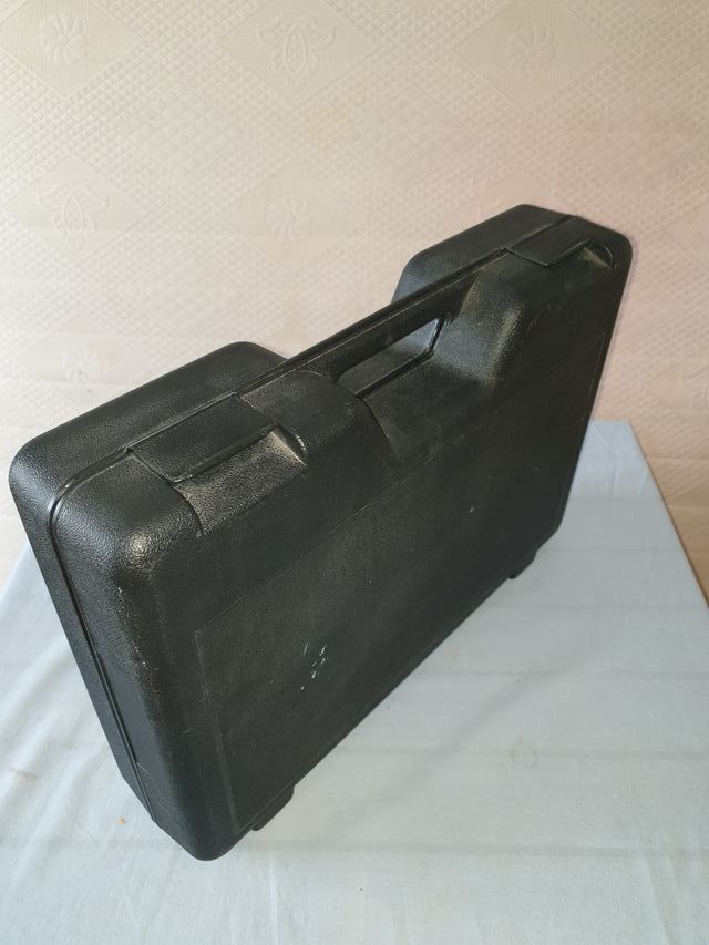 Taladro Bosch CSB 550-2 con maletín