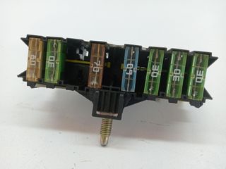 CAJA RELES / FUSIBLES CITROEN C3 (13)