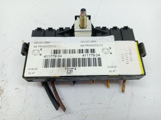CAJA RELES / FUSIBLES CITROEN C3 (13)