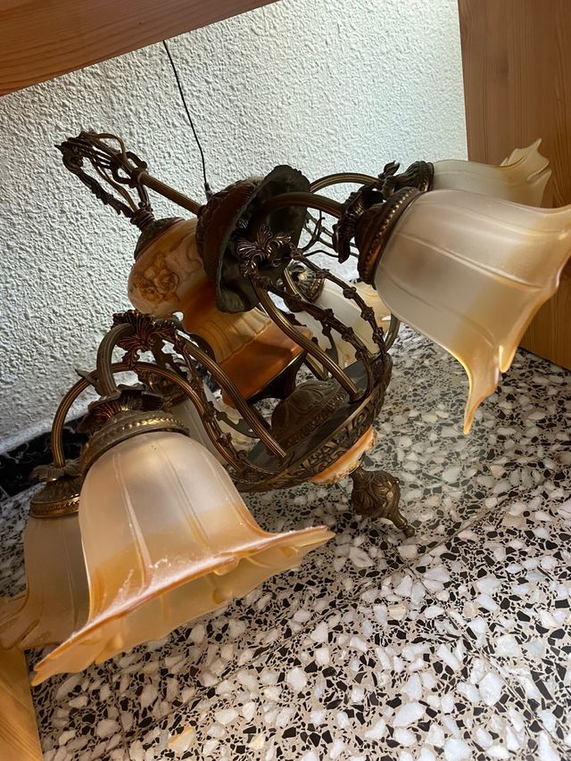 Lámpara de techo vintage dorada y naranja