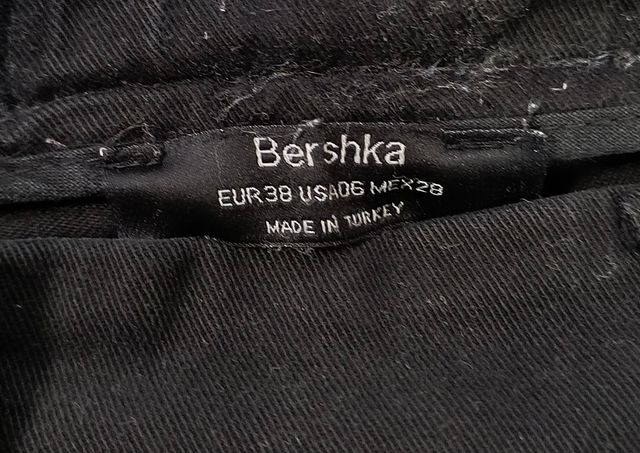 Pantaloni neri Bershka donna taglia 38/M