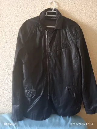 Cazadora GENPINS Negra Hombre