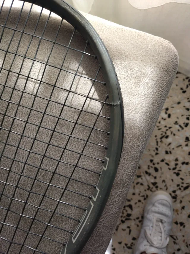 Raqueta Frontenis HEAD
Para reparar 