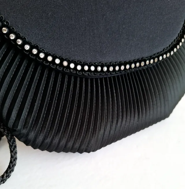 Bolso fiesta raso negro con strass