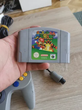 Console Nintendo 64 nera + controller di gioco