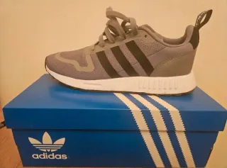 Zapatillas Adidas Grises