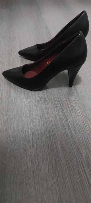 Zapatos de tacón Parfois negros