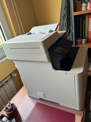 Impresora Profesional Brother MFC-L8690CDW