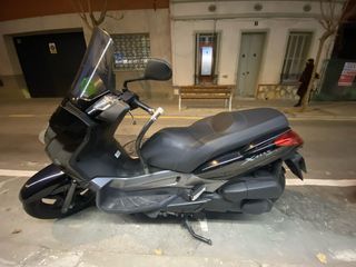 Yamaha Xmax 250