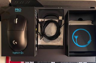 Ratón Logitech G Pro Superlight Negro