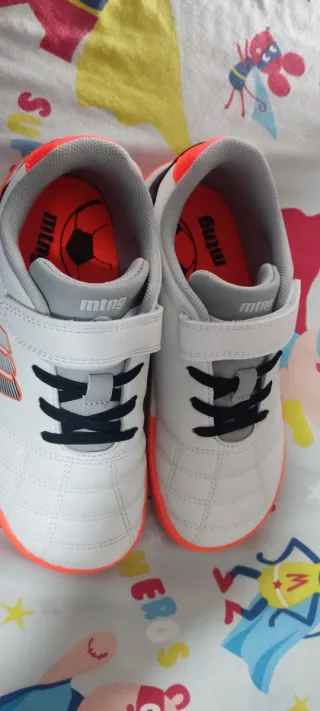 Zapatillas Mustang niño/a barefoot sala talla 32