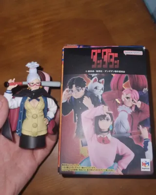 Figura oficial de Momo y Seiko Ayase DanDaDan