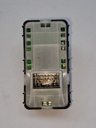 MANDO ELEVALUNAS TRASERO DERECHO HYUNDAI KONA (2)