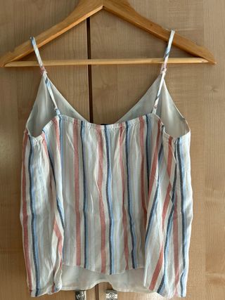 Camisa tirantes con rayas beige, azul y rojo