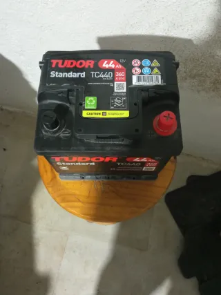 Batería Tudor 44 Ah TC440 360A