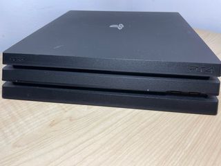 PlayStation 4 Pro (PS4 Pro) Negra
872GB