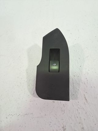 MANDO ELEVALUNAS TRASERO DERECHO CHEVROLET CAPTIVA (2)