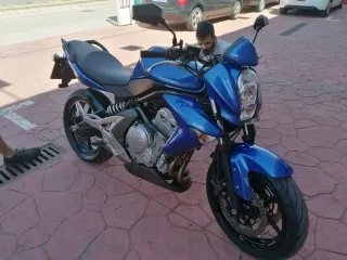 Kawasaki ER6-N Azul