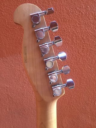 Guitarra J&D Telecaster mejorada