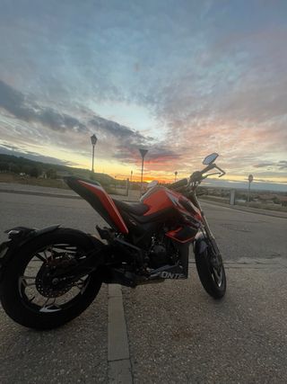 Moto Zontes U125 Naranja