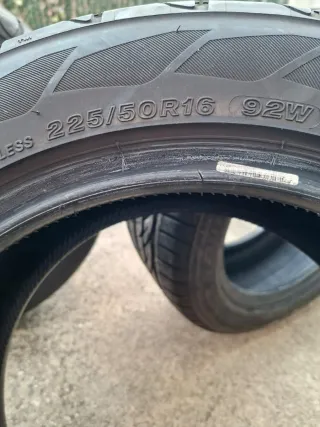 4 Neumáticos Firestone Seminuevos