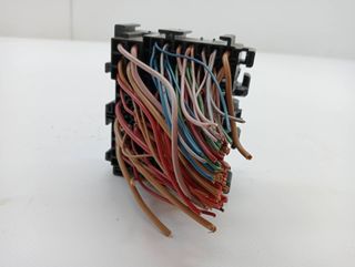CAJA RELES / FUSIBLES DACIA SANDERO (6)