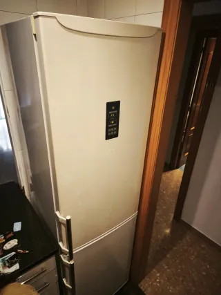 Nevera Indesit