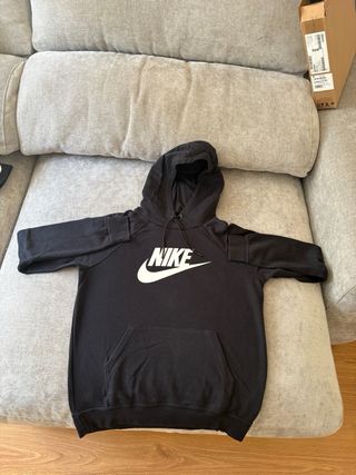 Sudadera Nike Negra con Logo