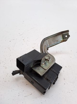 CAJA RELES / FUSIBLES CITROEN C-CROSSER (3)