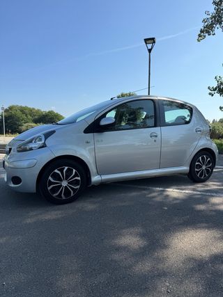 Totoya Aygo 2010
