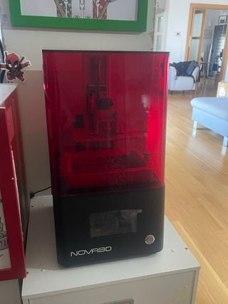 Stampante 3D resina NOVA3D rossa