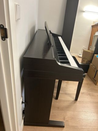 Piano Eléctrico Yamaha Clavinova CLP-153SG