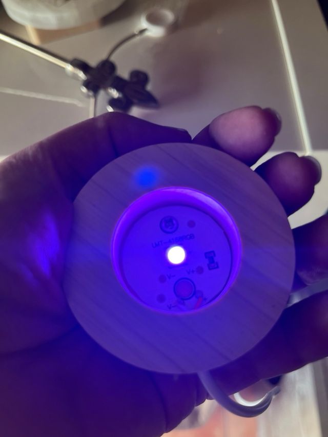 Cilindro de Selenita Sanador con punto de Luz colo